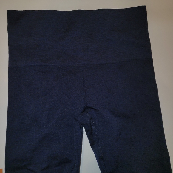 LNDR legging and sports bra set - Picture 9 of 14